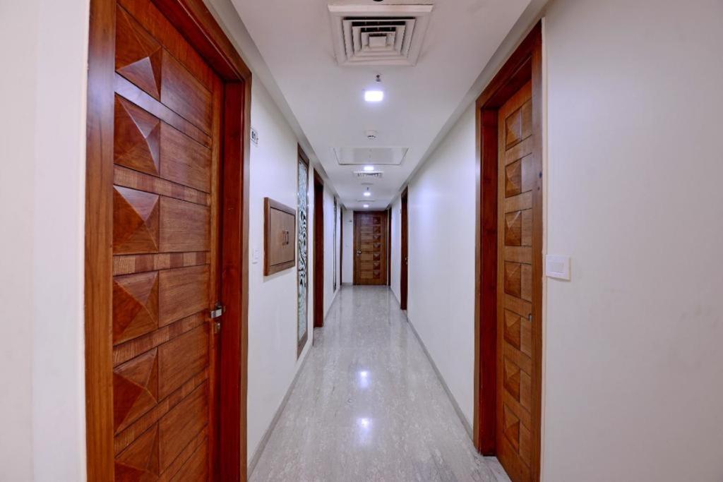 אמריצר Hotel White מראה חיצוני תמונה